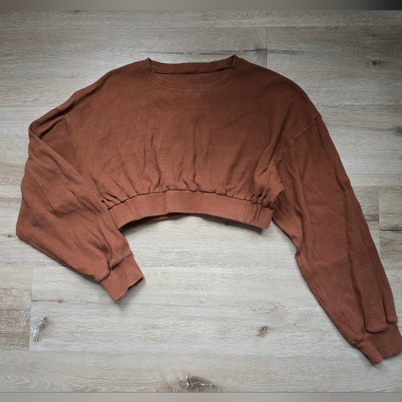 Rust Brown Cropped Ribbed Top - Picture 1 of 2